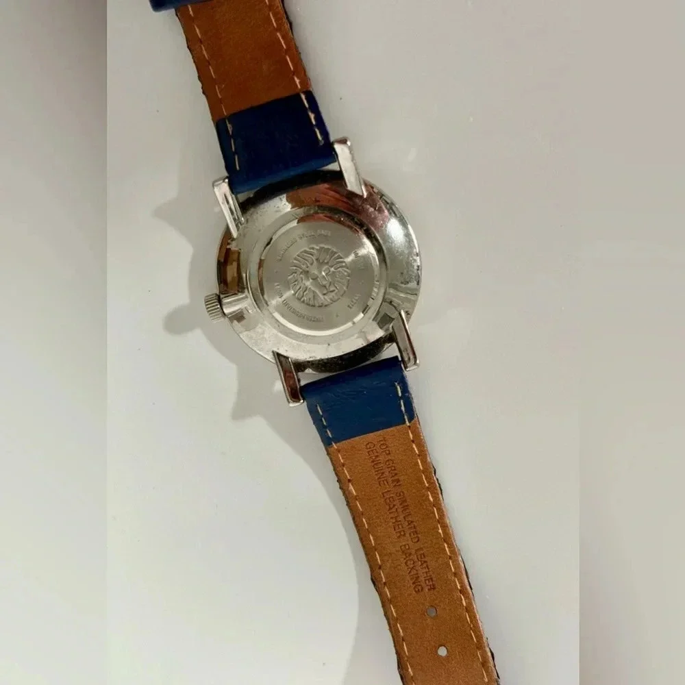 Anne Klein Silver Tone MOP Dial Watch blue needs new battery’s
